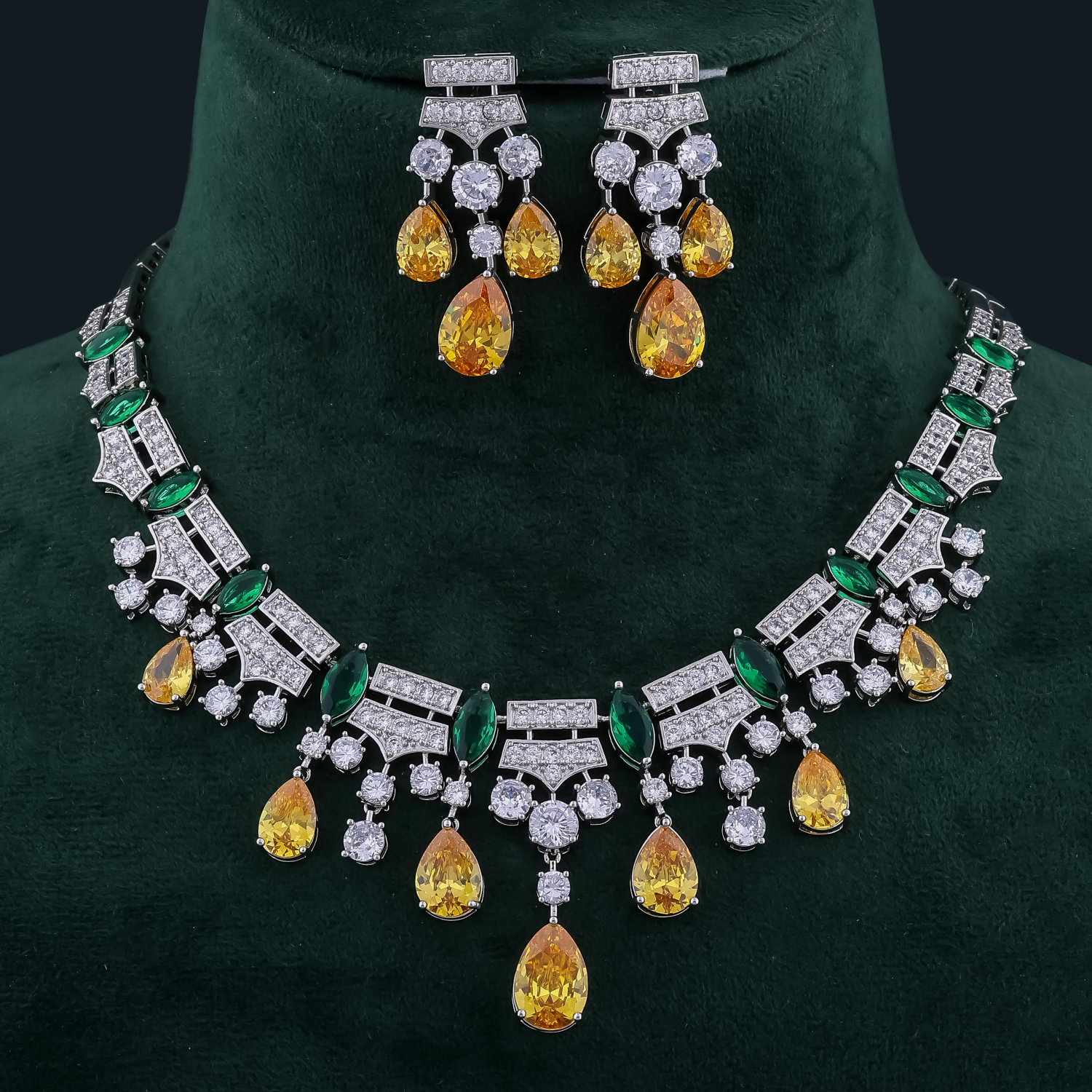 Emerald & yellow Teardrop Necklace set