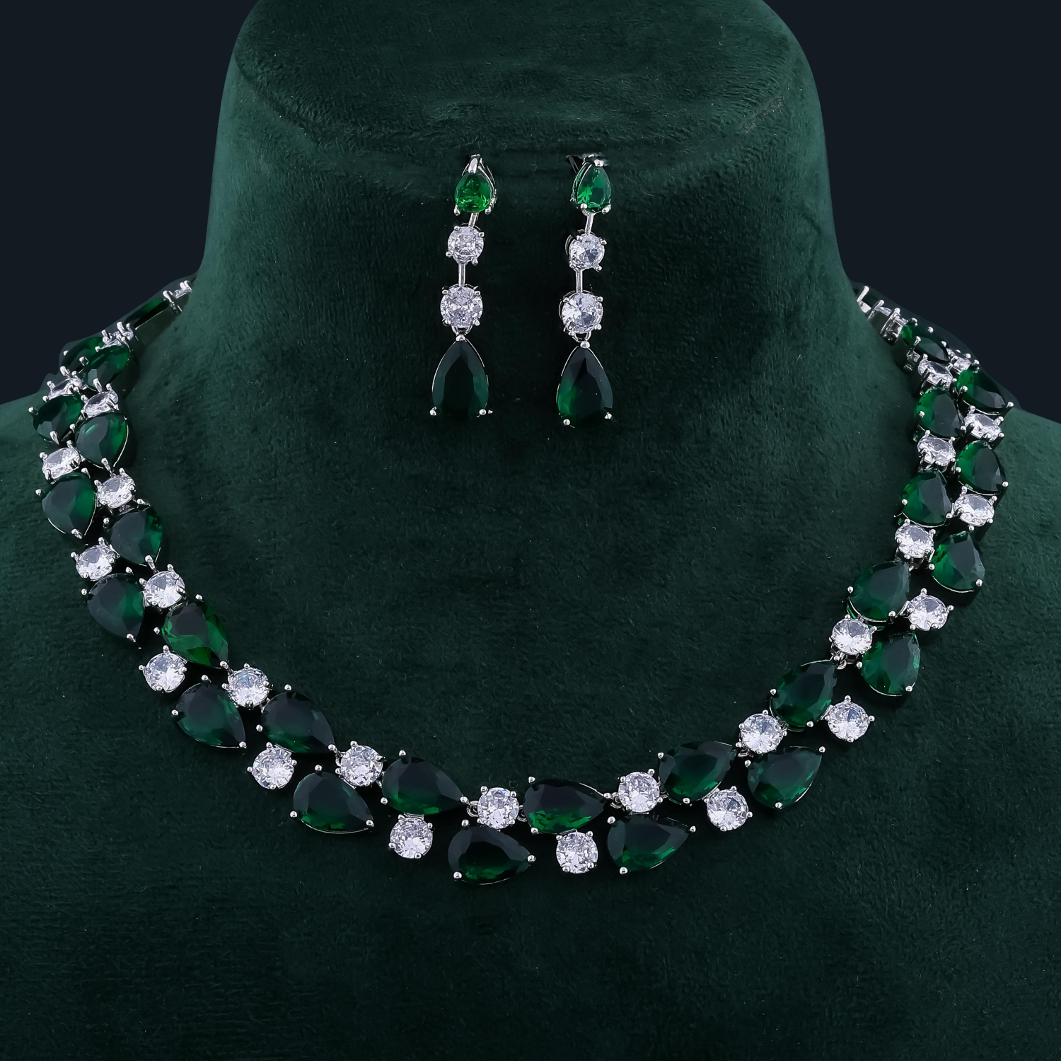 Emerald & Diamond Teardrop Necklace Set