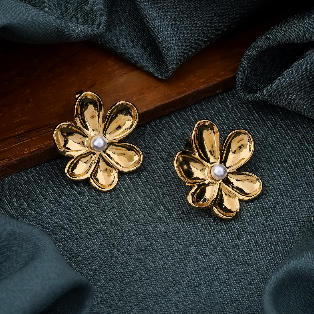 Gold Floral Pearl Earrings