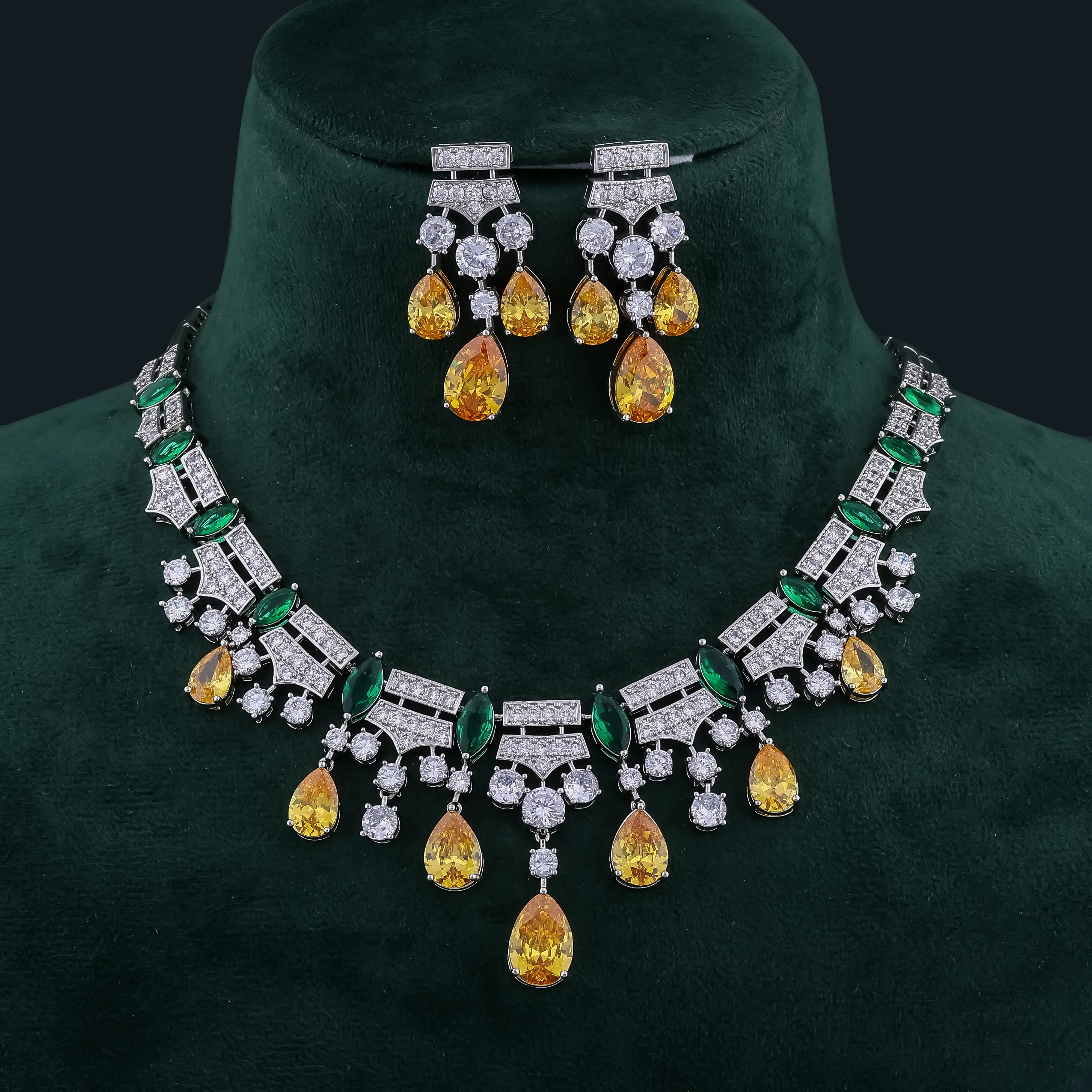 Emerald & yellow Teardrop Necklace set